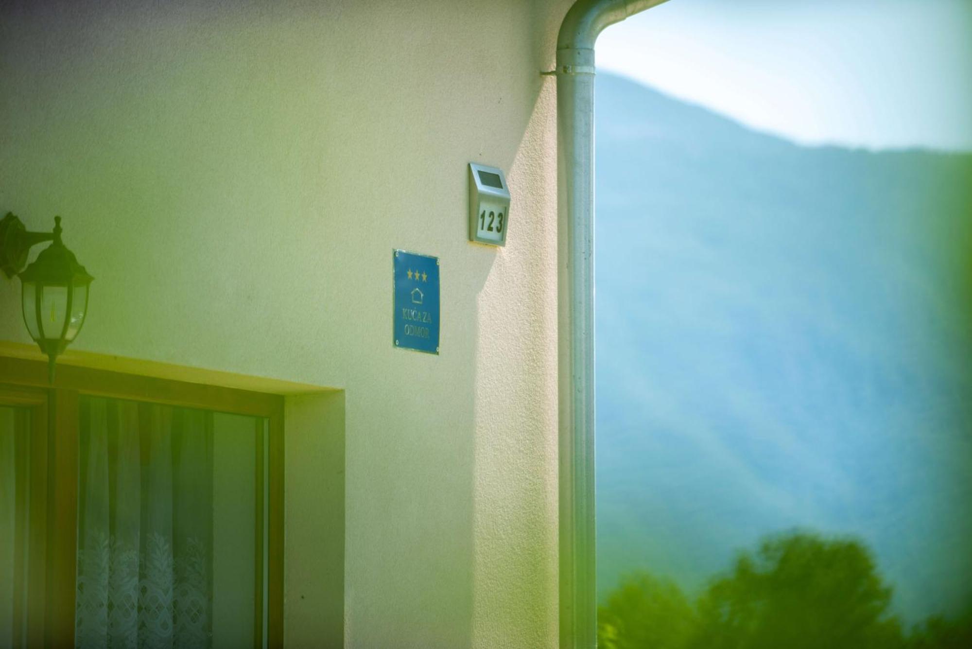 Villa Kuca Za Odmor Boki Gospić Exterior foto